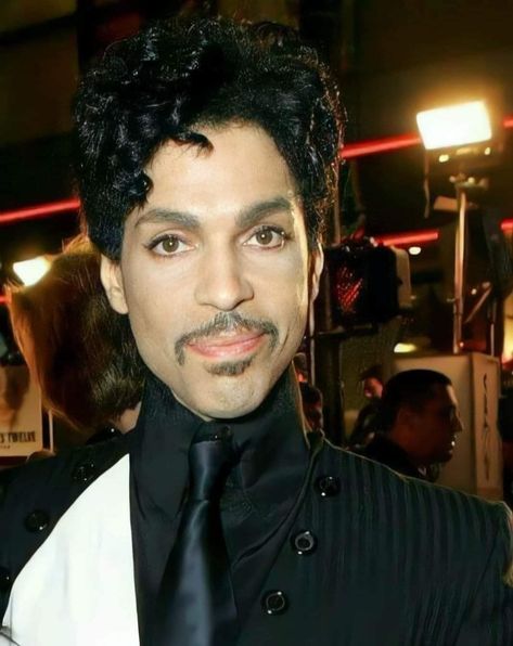 Prince When Doves Cry, Prince Symbol, Prince Gifs, Purple Birthday Party, Prince Images, Rip Prince, My Prince, Prince Purple Rain, Purple Birthday