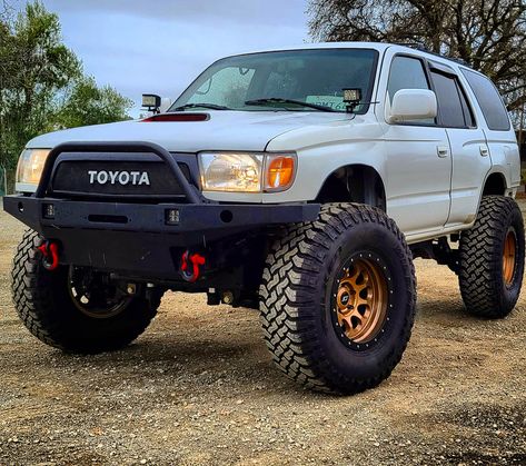 4runner Off Road, 1st Gen 4runner, Toyota Runner, 1999 Toyota 4runner, Toyota Surf, 3rd Gen 4runner, 4runner Mods, 2000 Toyota 4runner, Bronze Wheels