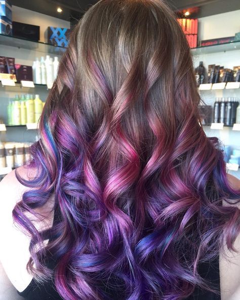 Dark Blonde To Purple Ombre                                                                                                                                                                                 More Blonde Ombre Hair, Purple Balayage, Underlights Hair, Purple Ombre Hair, Purple Highlights, Hair Color Purple, Balayage Hair Blonde, Penteado Cabelo Curto, Ombre Hair Color