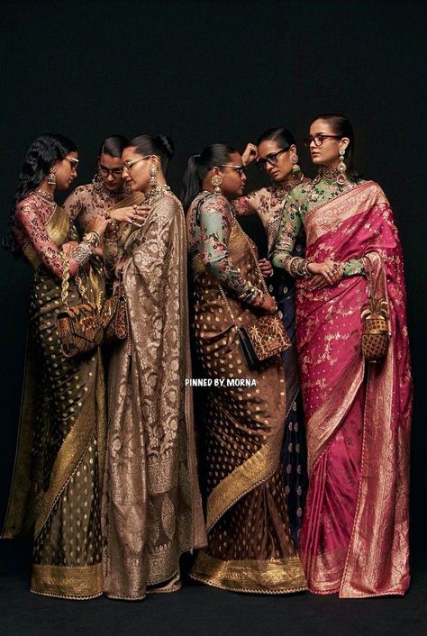 Sabyasachi Mukherjee - India 🇮🇳 Sabyasachi Saree, Sabyasachi Mukherjee, Sabyasachi Sarees, Indian Bride Outfits, Pakistan Fashion, Wedding Saree Indian, Technology Fashion, Indian Inspired, Bride Clothes