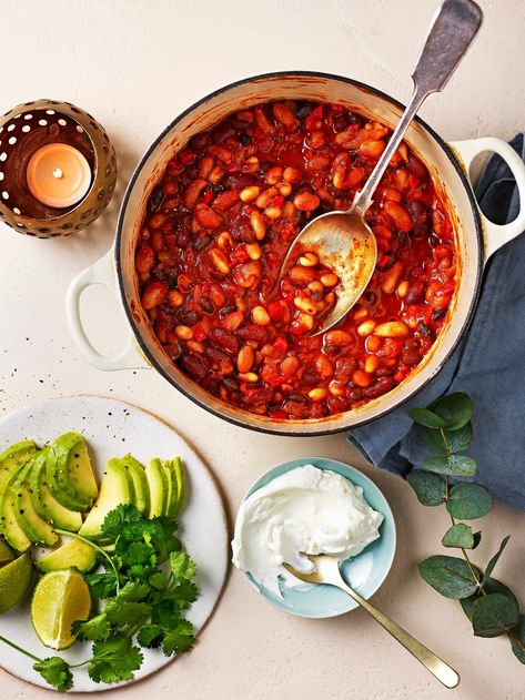 Bean Chilli Recipe Vegetarian, Chilli Recipe Vegetarian, Bean Chilli Recipe, Vegetable Chilli, Healthy Chilli, Chilli Con Carne Recipe, Rice Avocado, Vegan Bean, Simply Food