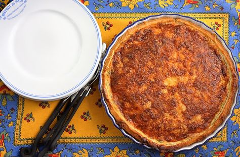 La Table De Nana: Quiche ~Pol Martin~ Russell~Watercolor~Will Travel:) Quiche Crust, Shortcrust Pastry Recipes, Savory Cheesecake, Bacon Dishes, Savory Pies Recipes, Easy Quiche, Classic French Dishes, Cheese Tarts, Baked Cheese