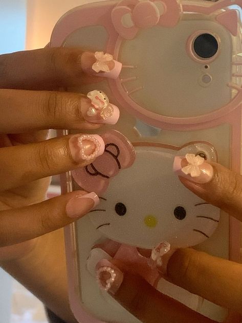 Hello Kitty Inspired Nails, Hello Kitty Nails Short, Artist Hue, Kitty Nails, Hello Kitty Characters, Hello Kitty Nails, Inspired Nails, Acrylic Painting Techniques, Short Acrylic Nails