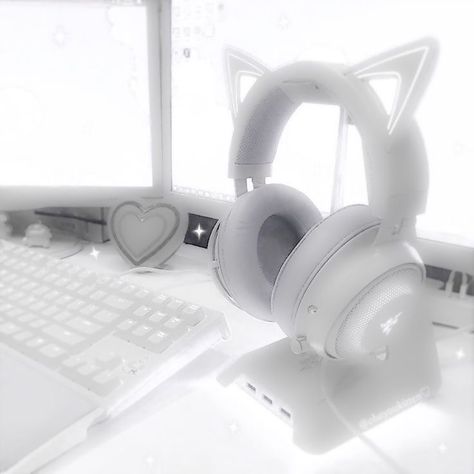 White Pfps Aesthetic, Luvsoft White, Drainhook Soft, Fancy Desk, Headphone Organizer, Gamer Accessories, Earphone Holder, Earphones Holder, Cute Headphones