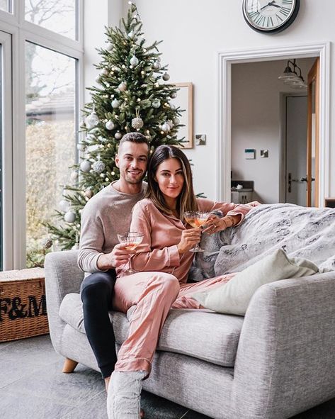 @lydiaemillen Lydia Millen Christmas, Lydia Elise Millen House, Ali Gordon, Hygge Aesthetic, Lydia Millen, Lydia Elise Millen, Couple Clothing, Christmas Tree Decorations Diy, Christmas Family Photos