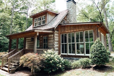 Weary Traveler, Small Log Cabin, Cabin Exterior, Lake Cabins, Bear Lake, Cabin In The Woods, Cabins And Cottages, Panoramic View, Cabin Life