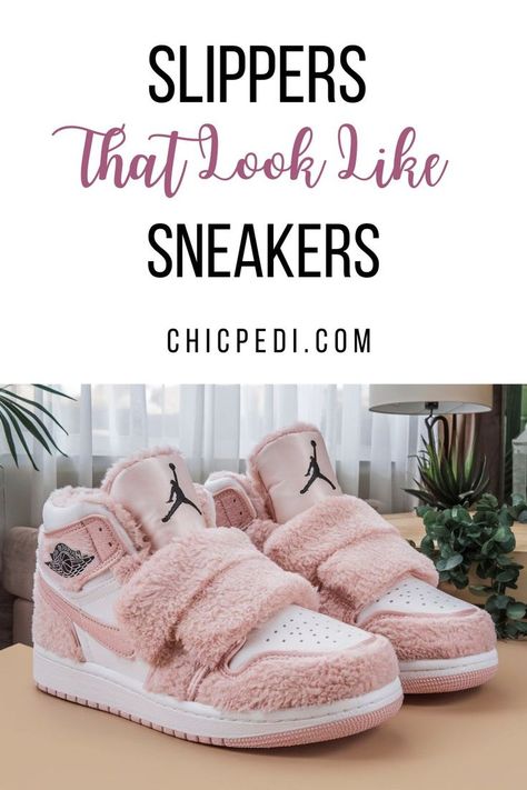 Slippers That Look Like Sneakers Fall Slippers, Foot Care Tips, Shoe Hacks, Best Slippers, Shoes Hack, Chic Sneakers, Comfortable Slippers, Sneaker Slippers, Foot Care