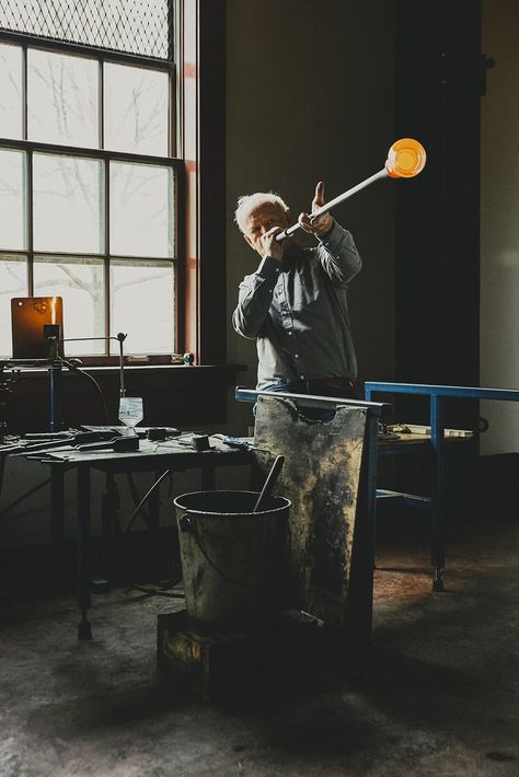 At one of the last American glass factories of its kind, everything is made in-house—from the tools to the electricity. Glass Blowing Tools, Glass Blowing Studio, Glassblowing Studio, Melting Glass, Simon Pearce, Camera World, Environmental Portraits, Small Woodworking Projects, Fire Art