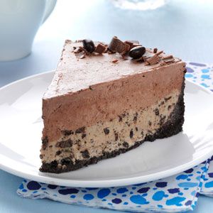 Chocolate-Coffee Bean Ice Cream Cake Recipe from Taste of Home | This tall, impressive dessert is a huge hit. Coffee Ice Cream Cake Recipe, Coffee Ice Cream Cake, Chocolate Coffee Beans, Cream Cake Recipe, Bean Ice Cream, Cookies Healthy, Ice Cream Cake Recipe, Impressive Desserts, Baking Cocoa