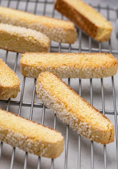 Gluten Free Biscotti Easy, Gf Biscotti Gluten Free, Gf Biscotti, Lemon Almond Biscotti Recipe, Easy Gluten Free Biscuits, Almond Flour Biscotti Recipe, Gluten Free Italian Cookies, Gluten Free Biscotti Recipe, Gf Deserts