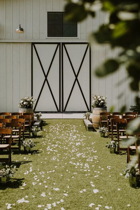 modern rustic barn wedding venue view from altar rose petals Woodlands Colorado Wedding, Woodlands Wedding, Morrison Colorado, Wedding Day Tips, Colorado Wedding Photography, State Of Colorado, Crested Butte, The Woodlands, Bridal Suite