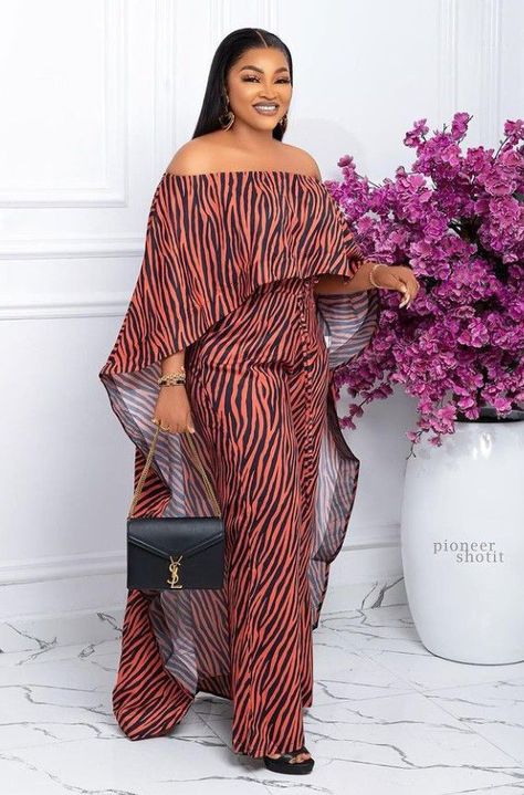 Amazing Casuals For Ladies With Class, Check Them Out - JulitexFashion Silk And Chiffon Styles, Trouser And Top For Ladies, Jumpsuit Ideas, Chiffon Styles, Ankara Trousers, Stylish Naija, Jumpsuit Fall, 2piece Outfits, African Print Dress Ankara