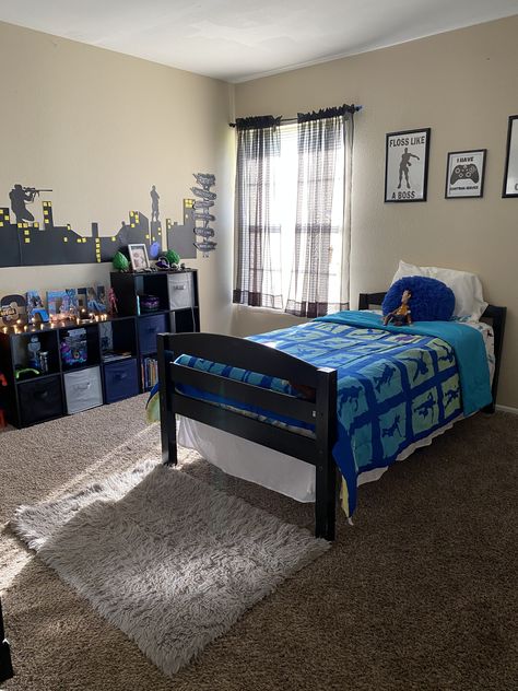 Fortnite Room Decor, Fortnite Room Ideas For Boys, Fortnite Bedroom Ideas For Boys, Boys Fortnite Bedroom, Fortnite Room Decor Ideas, Fortnite Bedroom Ideas, Fortnite Bedroom, Fortnite Room, Monster Truck Bedroom Ideas Boy Rooms