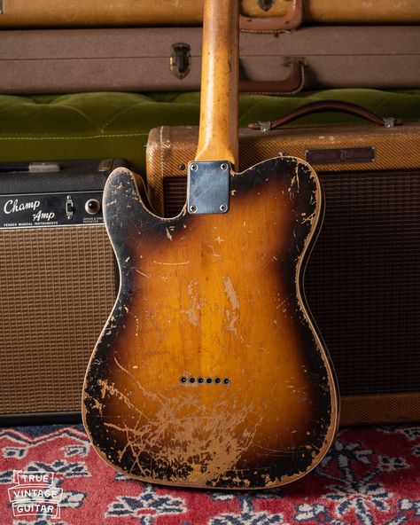 Fender Custom Esquire Sunburst 1960 – True Vintage Guitar Fender Esquire, Telecaster Body, Telecaster Custom, Fender Guitar, Vintage Guitar, Stringed Instruments, Beautiful Guitars, Custom Guitars, Guitar Stuff