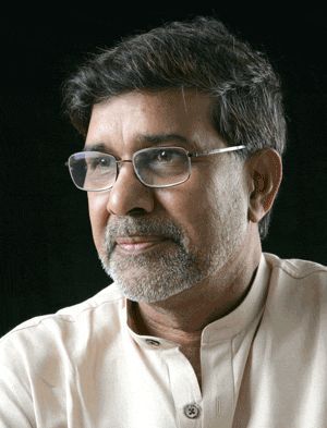 Kailash Satyarthi https://satyarthi.org.in/ Kailash Satyarthi, Black And White People, Print Design Art, Nobel Peace Prize, Portrait Paintings, Best Portraits, Nobel Prize, White People, Diy Art Painting