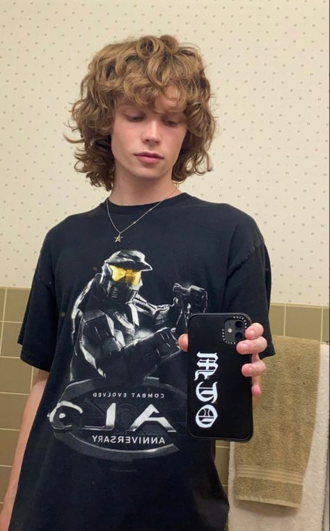 Griffin Mark, Shortish Hair, Rocker Hair, Character Inspiration Girl, Gem Hair, Men Haircut Curly Hair, Wavy Hair Men, Curly Hair Men, Interesting Faces