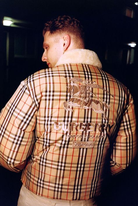 Supreme Burberry, James Jebbia, Magazine Man, Hoodie Logo, Jared Leto, Trucker Jacket, Rugby Shirt, Logo Tees, Kim Kardashian