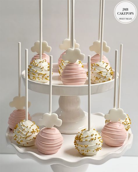 Elephant Treat Table, Over The Moon Treat Table, Gender Reveal Ideas Cake Pops, On Cloud 9 Desserts, Cloud Theme Cake Pops, Cloud Baby Shower Dessert Table, Cloud 9 Cake Pops, Cloud Themed Snacks, Cloud Theme Treats