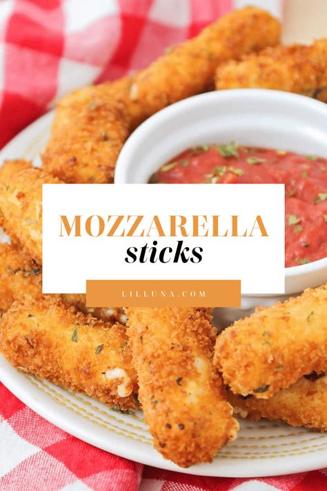 Everyone is obsessed with these gooey homemade mozzarella sticks, breaded with a flavorful coating and fried to golden perfection. #mozzarellasticks #appetizer #appetizerrecipe #bites Battered Mozzarella Sticks, Motzerrela Sticks, Italian Christmas Dinner, Fried Cheese Sticks, Homemade Mozzarella Sticks, Copycat Food, Mozzarella Sticks Recipe, Homemade Mozzarella, Homemade Appetizer