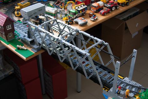 Small train bridge | The bridge that's supposed to look like… | Flickr Lego Bridges, Lego Track, Train Bridge, Train Tunnel, Lego Train, Lego Trains, Lego Creative, Lego Room, Lego Ideas