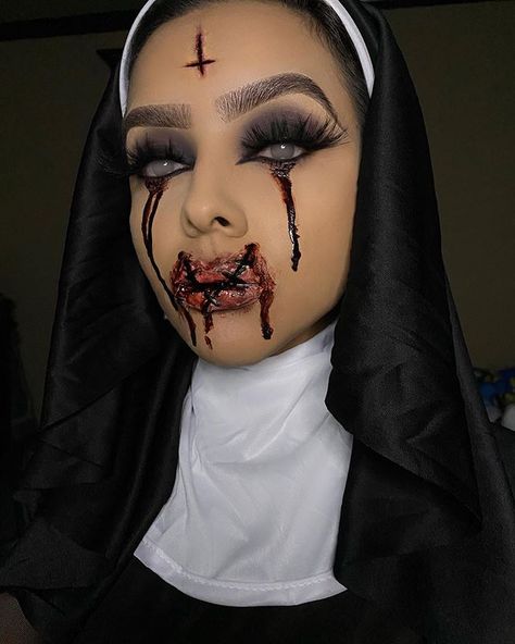 Scary Priest Costume, Scary Nun Halloween Makeup, Possessed Nun Costume, Demonic Nun Makeup, Nun Makeup Halloween Scary, The Nun Costume Makeup, Possessed Nun Makeup, Scary Women’s Halloween Costume, Scary Nun Costume Makeup