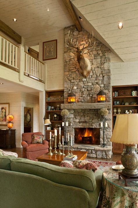 Cozy Lake House With A Fabulous Screened Porch Traditional Family Room Design, Rustic Fireplace Decor, Stone Fireplace Designs, Lake Toxaway, Vaulted Ceiling Living Room, Traditional Family Room, Cozy Family Rooms, Traditional Family, Rock Fireplaces