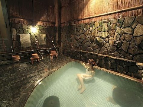 Japanese Bath House, Onsen Japan, Room Attendant, Japanese Onsen, Japanese Hot Springs, Indoor Pool Design, Japanese Bath, Tokyo Japan Travel, Outdoor Bath