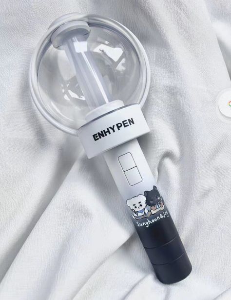 Enhypen Lightstick Deco, Enhypen Lightstick Aesthetic, Enhypen Lightstick Decoration, Enhypen Lightstick, Cool Kpop Wallpapers, Kpop Deco, Kpop Lightsticks, Cute Outfits With Jeans, Aesthetic White