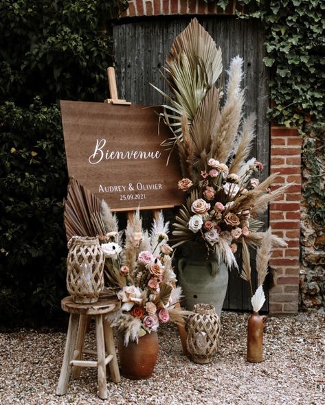 Boho Theme Welcome Board, Boho Theme Wedding Decorations, Boho Style Engagement Decor, Boho Flower Backdrop, Bohemian Wedding Decorations Indoor, Boho Chic Reception Decor, Boho Wedding Centerpieces Diy Wedding Table Decor, Boho Wedding Styling, Boho Chic Decorations Party