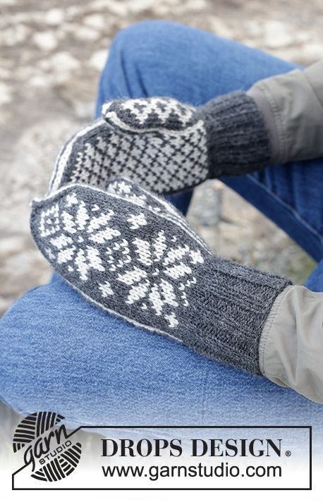 Mittens Free Knitting Pattern, Flip Top Mittens Knitting Pattern, Penguin Knitting Pattern, Selbu Mittens Free Pattern, Free Mitten Knitting Patterns, Norwegian Mittens, Selbu Mittens, Diy Mittens, Knitting Mittens