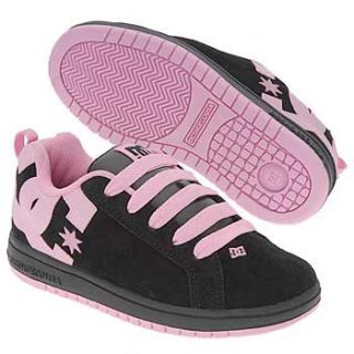 Kids Court Graffik Pre/Grade on PopScreen Dc Clothes, Dc Shoes Girls, Dc Court Graffik, Dc Sneakers, Dc Shoes Women, Dc Skate Shoes, School Shoes Black, Pretty Shoes Sneakers, Shoes For Girls