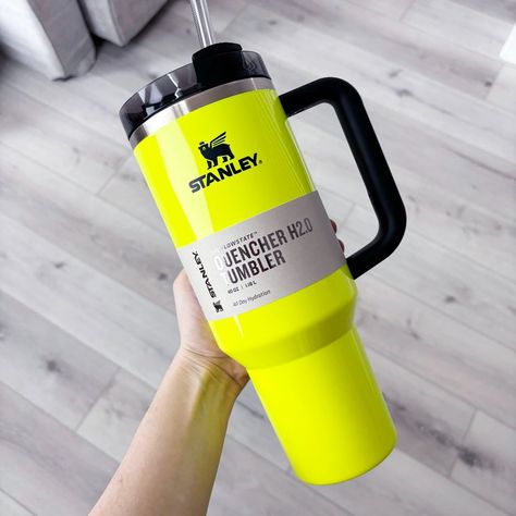 Brand New "Neon Yellow" Stanley In 40 Oz. From The Stanley Neon Collection. I Will Ship Quickly And With Care! Nwt! Neon Stanley, Yellow Stanley, Easter Cups, Chocolate Gold, Stanley Tumbler, Bone China Tea Cups, Hearth And Hand, China Tea Cups, Black Neon