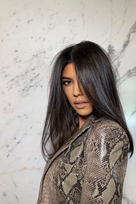 Bleach Damaged Hair, Damaged Hair Diy, Kardashian Hair, Hair Mask For Damaged Hair, Diy Hair Mask, Hair Envy, Kourtney Kardashian, Grow Hair, Hair Dos