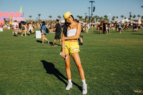 Makeup Coachella, Hard Summer Festival Outfit, Music Festival Makeup, Boho Festival Outfit, Coachella Style, Coachella Looks, Festival Photos, Edm Festival Outfit, Festival Mode