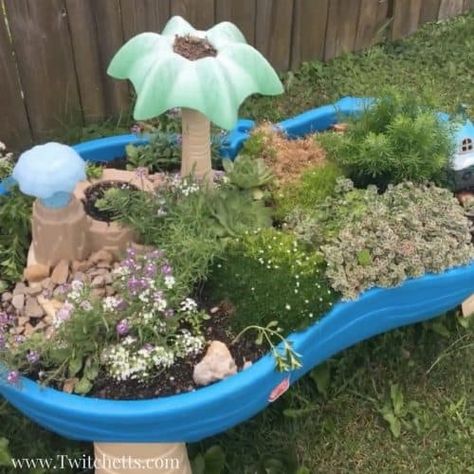 Fairy Garden For Kids ~ Upcycled Water Table Container Garden - Twitchetts Water Table Fairy Garden, Fairy Garden Container Ideas, Fairy Garden For Kids, Fairy Garden Water, Fairy Garden Ideas For Kids, Garden For Kids, Indoor Fairy Garden, Kids Water Table, Kids Fairy Garden