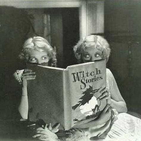 Witch's stories Vintage Horror Women, Horror Women, Vintage Halloween Photos, Photo Halloween, Vintage Halloween Images, Halloween Stories, Halloween Ii, Season Of The Witch, Halloween Quotes