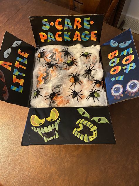 Spooky Care Package, College Halloween Care Package, Boo Box Ideas For Boyfriend, Halloween College Care Package Ideas, Halloween Care Package College, Boo Box Ideas, Halloween Care Package Ideas, Diy Relationship Gifts, College Gift Boxes