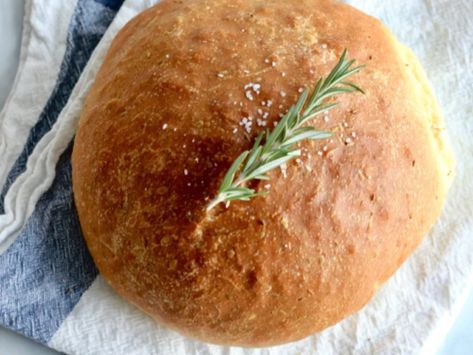 Soups Instant Pot, Ambers Kitchen, Rosemary Bread, Breakfast Appetizers, Piece Of Bread, How To Dry Rosemary, Breakfast Snacks, Sourdough Recipes, Salad Side Dishes