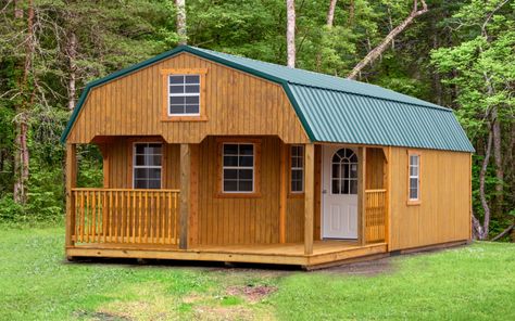 Tiny Cottage Interior, Lofted Cabin, Cheap Cabins, Portable Sheds, Loft Windows, Barn Remodel, Quonset Hut Homes, Vacation House Plans, Small Cottages