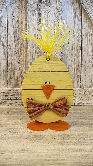 The Crafty House on Instagram: "Adorable diy Chick 🐤 #dollartreeblog #dollartreecraft #dollartrecrafts #easterdecor #crafterssquare #easterdecoration #easterchick #easterchicks #crafting #creative" Easter Chick Craft, Easter Bible Verses, Easter Wood Crafts, Craft Day, Diy Easter Decorations, Easter Chicks, Diy Easter, Dollar Tree Crafts, Tree Crafts