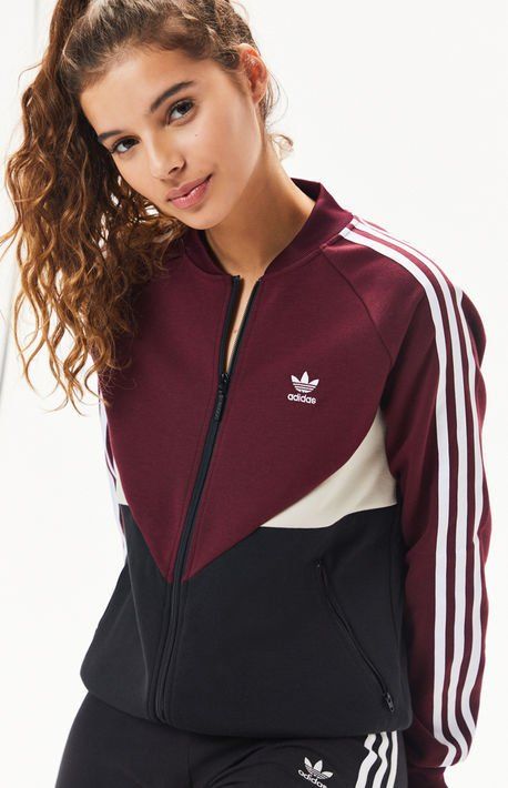 CLRDO SST Track Jacket Sweat Suits Outfits, Sports Jackets Women, Sport Sweater, Vintage Windbreaker, Womens Fashion Inspiration, Adidas Outfit, Japanese Streetwear, Team Wear, Vintage Hoodies