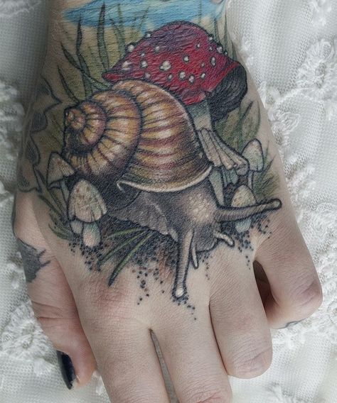 Snail Tattoo Neotraditional, Snail And Mushroom Tattoo, Mushroom Snail Tattoo, Mushroom Hand Tattoo, Snail Reference, Fungi Tattoos, Gnome Tattoo, Snail And Mushroom, Snail Tattoo