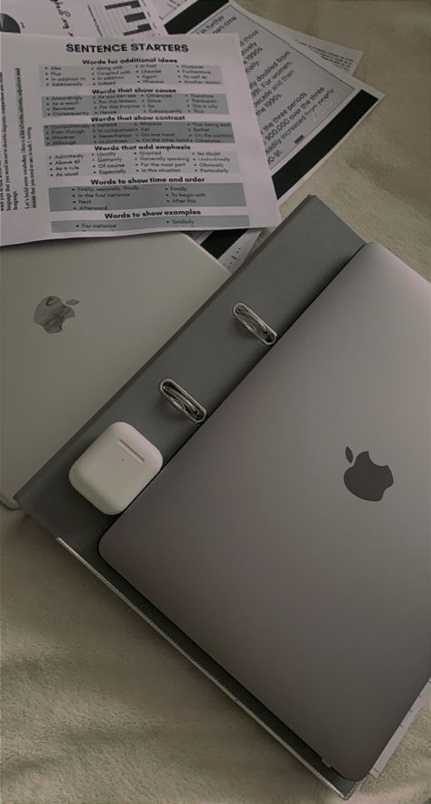 #macbook #ipad #aesthetic #grey #airpods #studying Gray Study, Macbook Air M2, Apple Aesthetic, Aesthetic Grey, Girl Boss Inspiration, Studying Life, Study Motivation Inspiration, Studying Inspo, Study Time