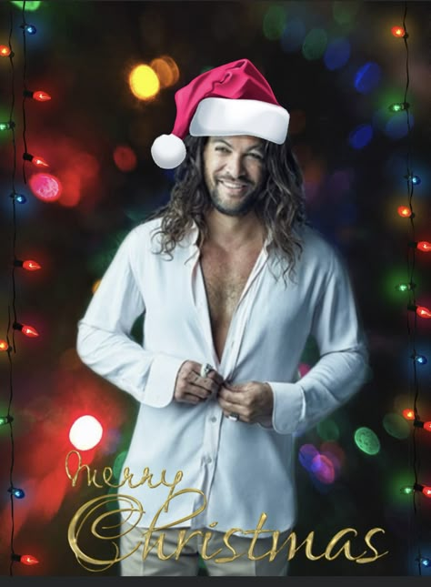 Jason Momoa Christmas, Island Movies, Jason Momoa Shirtless, Jason Momoa Aquaman, Christmas Memes, Movie Black, Gifts Drawing, Merry Christmas Images, Gift Drawing