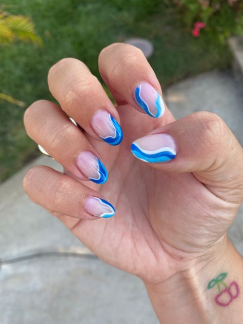 Summer Nails Electric, Blue Swirl Almond Nails, Marble Summer Nails, Short Blue Swirl Nails, Summer Nails Electric Blue, Almond Nails With Blue Swirls, Nails Blue Swirls, Acrylic Nails Blue Swirls, Blue And White Nail Designs