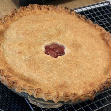 Oregon Cherry Pie Recipe, Tart Cherry Pie Recipe, Tart Cherry Pie, Tart Cherries Recipes, Cherry Pies, Cherry Pie Recipe, Tart Cherries, Salty Treats, State Foods