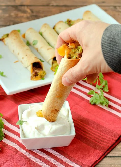 A great option for vegetarians, these baked taquitos are perfect for game days or even lunch. They are easy to make and you only need five ingredients! Get the recipe on RachelCooks.com. Baked Taquitos, Clean Eating Vegetarian Recipes, Vegetarian Kids, Clean Eating Vegetarian, Vegetarian Bake, Diet Vegetarian, Vegetarian Meals, Vegetarian Cooking, 5 Ingredient