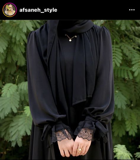 Simple Black Abaya Casual, Borkha Design Black Simple, Dubai Abaya Design 2023, Burkha Designs Muslim Women, Abaya Sleeve Design Muslim, Black Abaya Outfit Ideas, Abaya Designs Black, Abaya Sleeves Design, Simple Burkha Designs