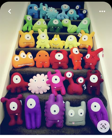 Diy Stuffed Monster, Sewing Monster Dolls, Monster Stuffies Diy, Monster Plushies Diy, Diy Monster Plush, Felt Monsters Diy, Felt Monster Ideas, Fabric Monsters, Monster Stuffies