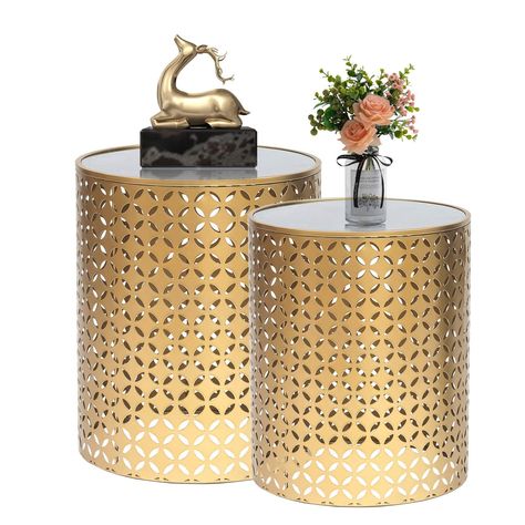 Gold Side Table Living Room, Round Nightstands, Side Tables For Living Room, Golden Coffee Table, Coffee Tables Round, Unique End Tables, Metal Tables, Gold End Table, Round Nightstand